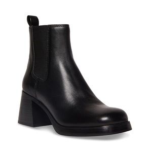New Steve Madden Zeke Black Leather booties size 7 **BRAND NEW NEVER WORN**